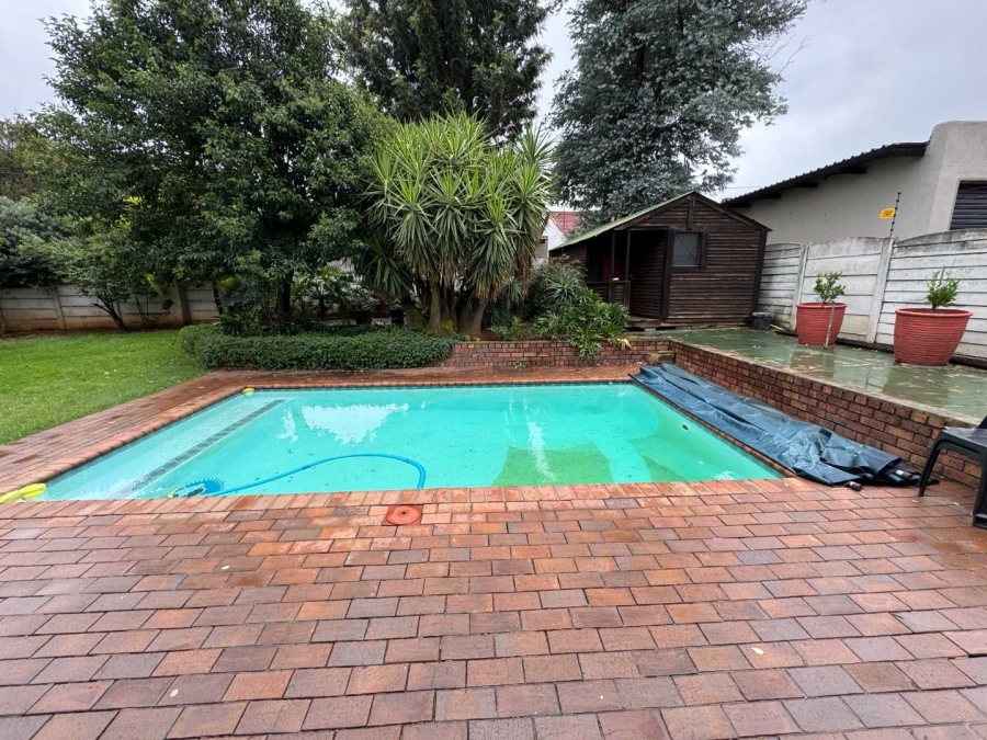 4 Bedroom Property for Sale in Verwoerdpark Gauteng