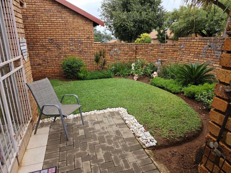 2 Bedroom Property for Sale in Amberfield Glen Gauteng