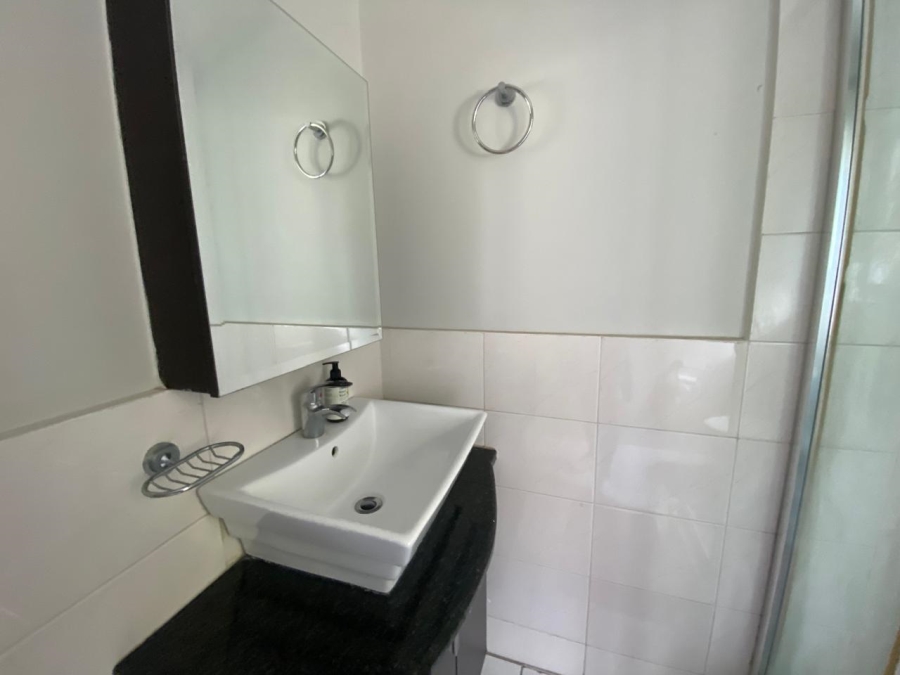 To Let 2 Bedroom Property for Rent in Noordwyk Gauteng