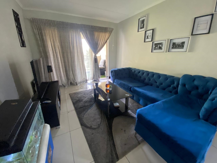 To Let 2 Bedroom Property for Rent in Noordwyk Gauteng