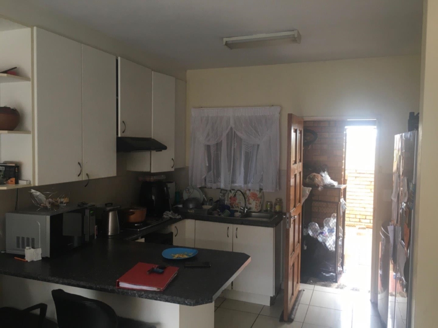 2 Bedroom Property for Sale in Heuwelsig Estate Gauteng