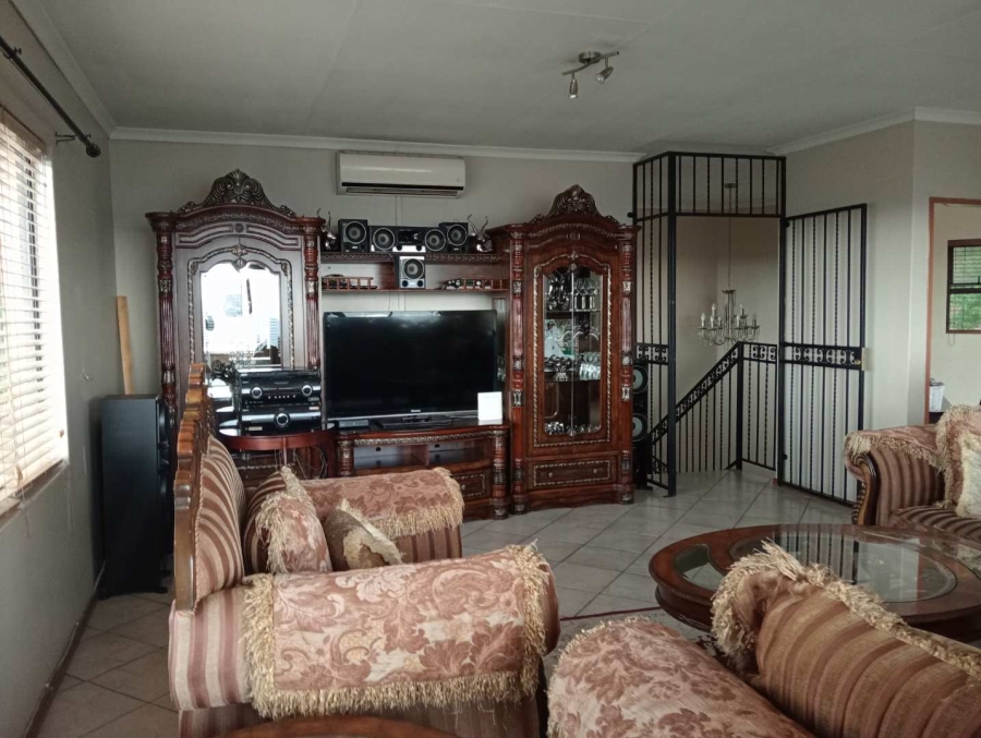 4 Bedroom Property for Sale in Erasmuskloof Gauteng