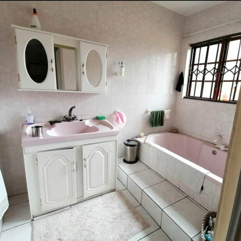 3 Bedroom Property for Sale in Willow Park Manor Gauteng