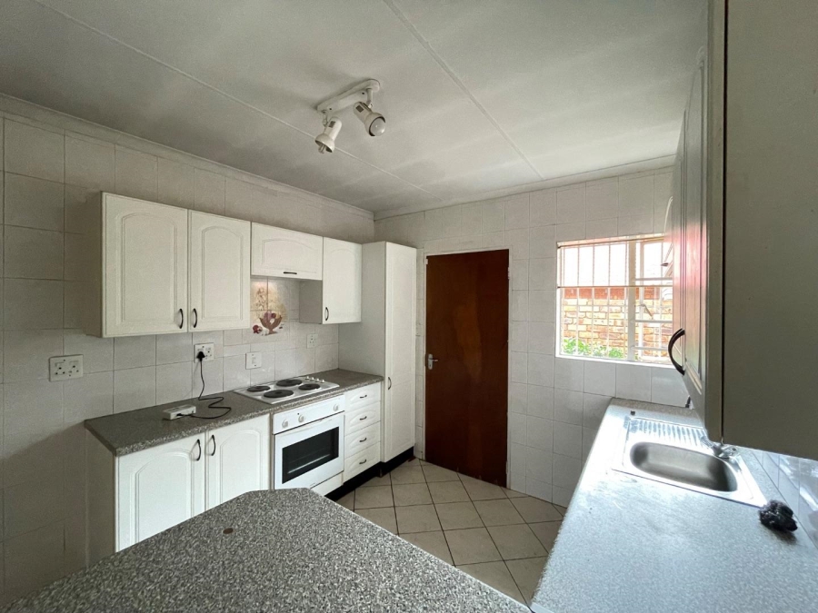 To Let 3 Bedroom Property for Rent in Terenure Gauteng