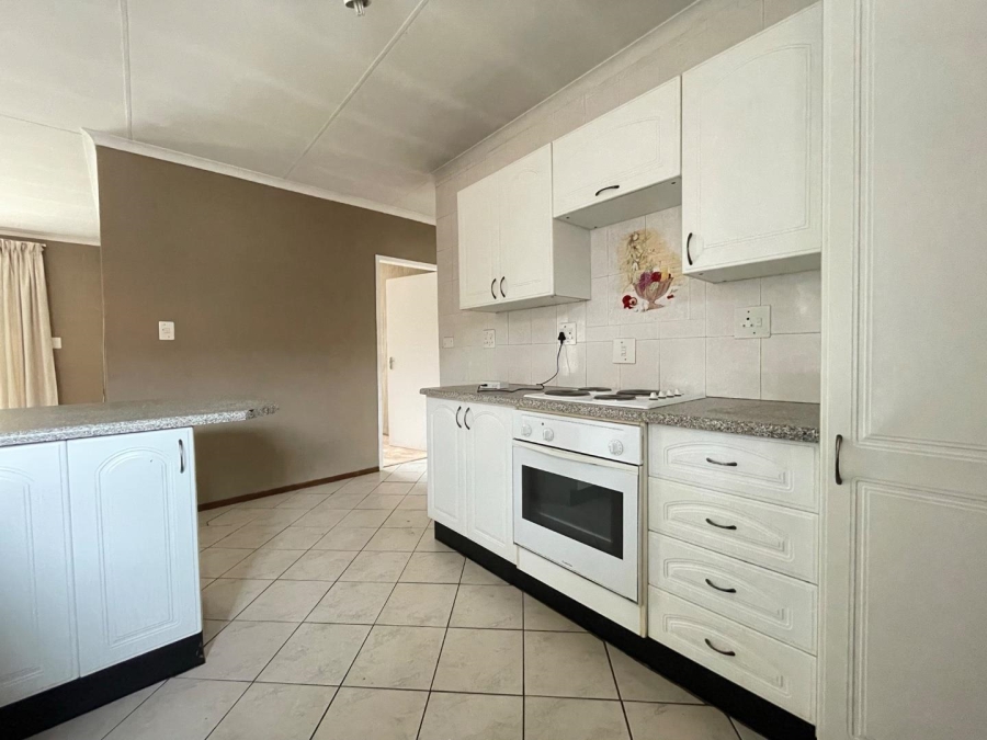 To Let 3 Bedroom Property for Rent in Terenure Gauteng