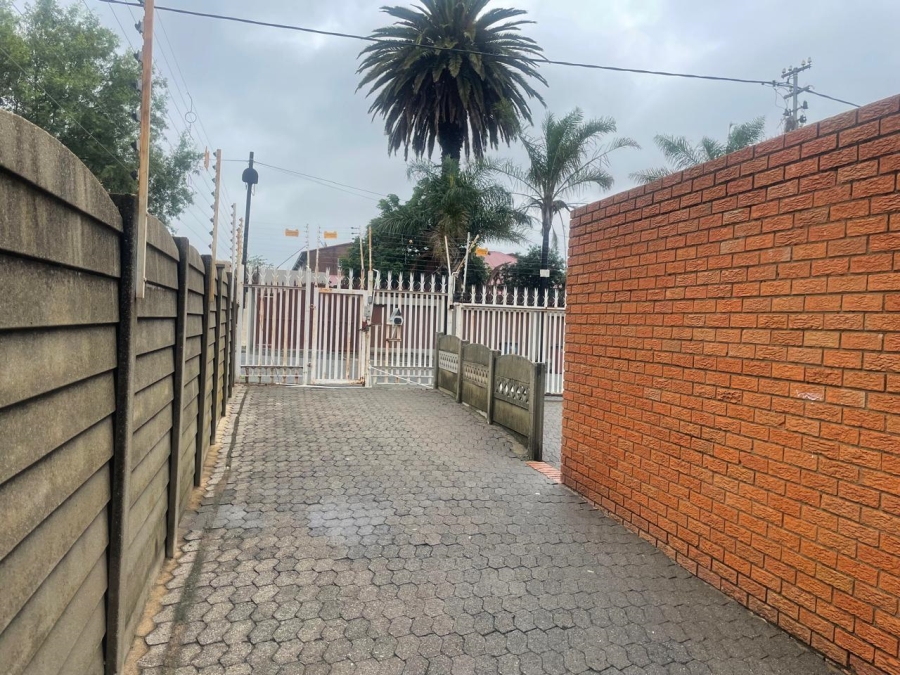 2 Bedroom Property for Sale in Haddon Gauteng