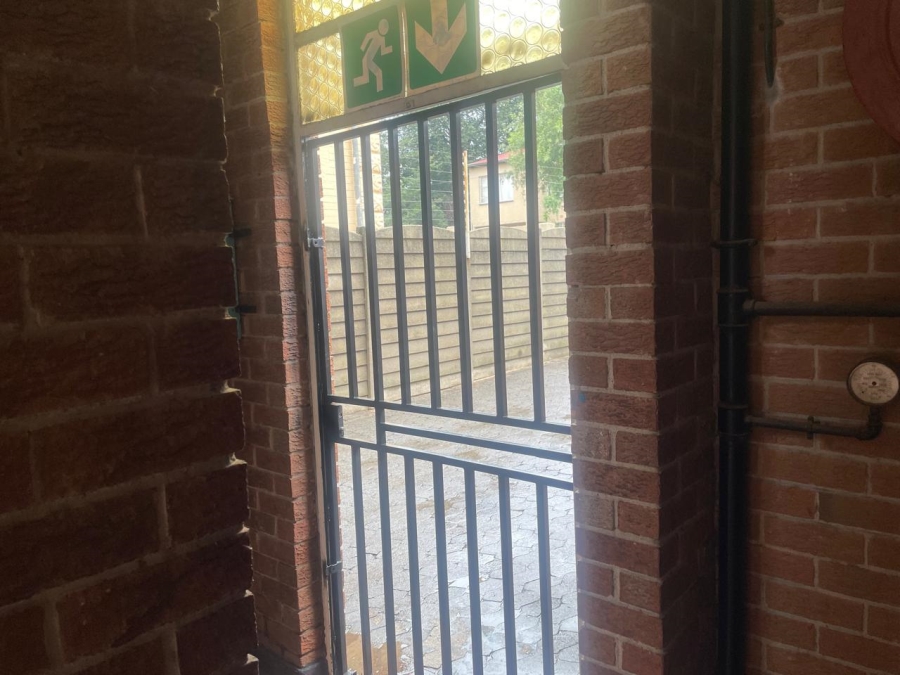 2 Bedroom Property for Sale in Haddon Gauteng