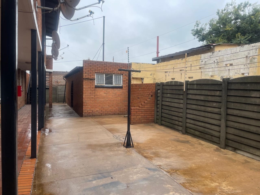 2 Bedroom Property for Sale in Haddon Gauteng