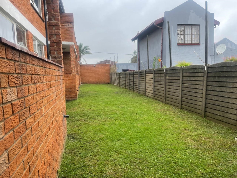 2 Bedroom Property for Sale in Haddon Gauteng