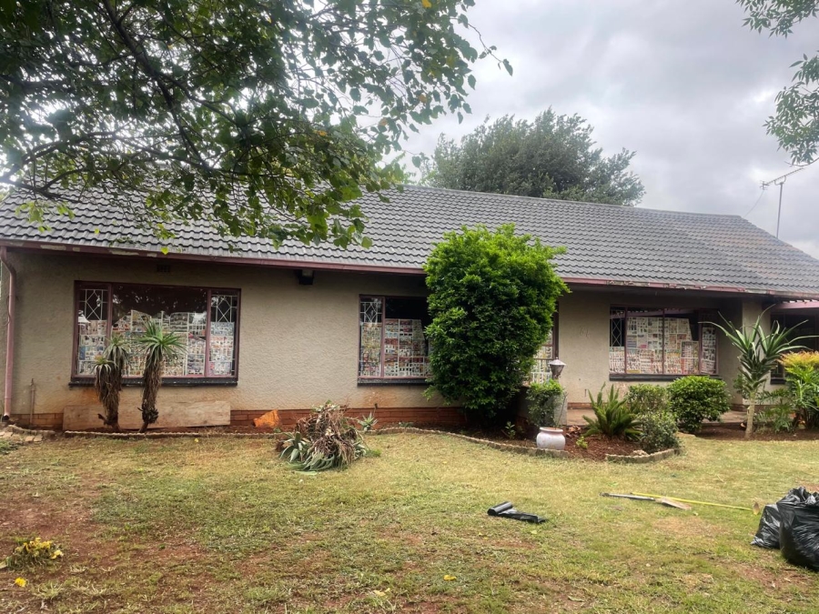 3 Bedroom Property for Sale in Rondebult Gauteng