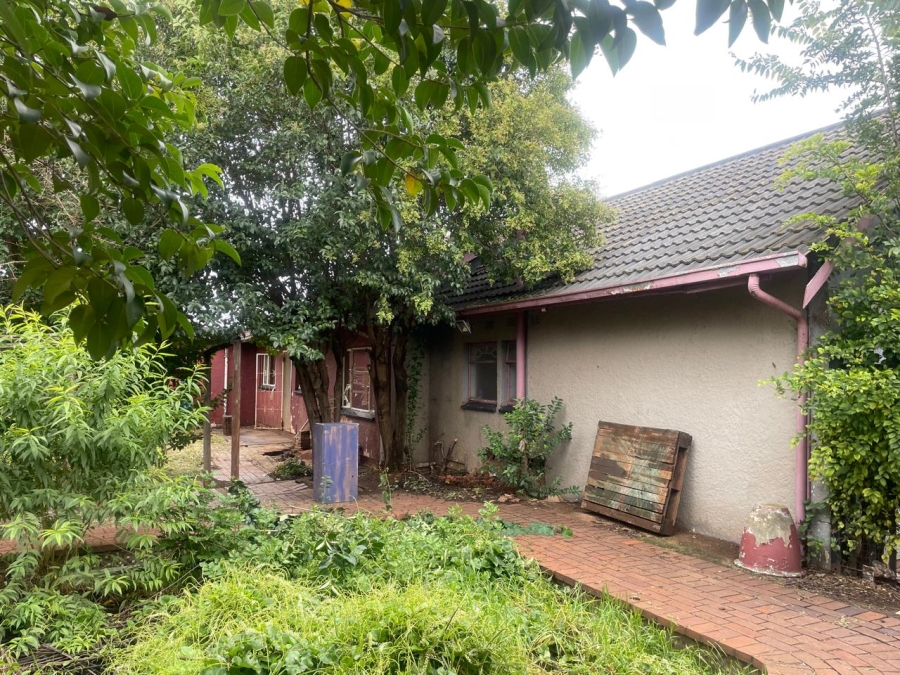 3 Bedroom Property for Sale in Rondebult Gauteng