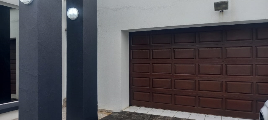 3 Bedroom Property for Sale in Alberante Gauteng