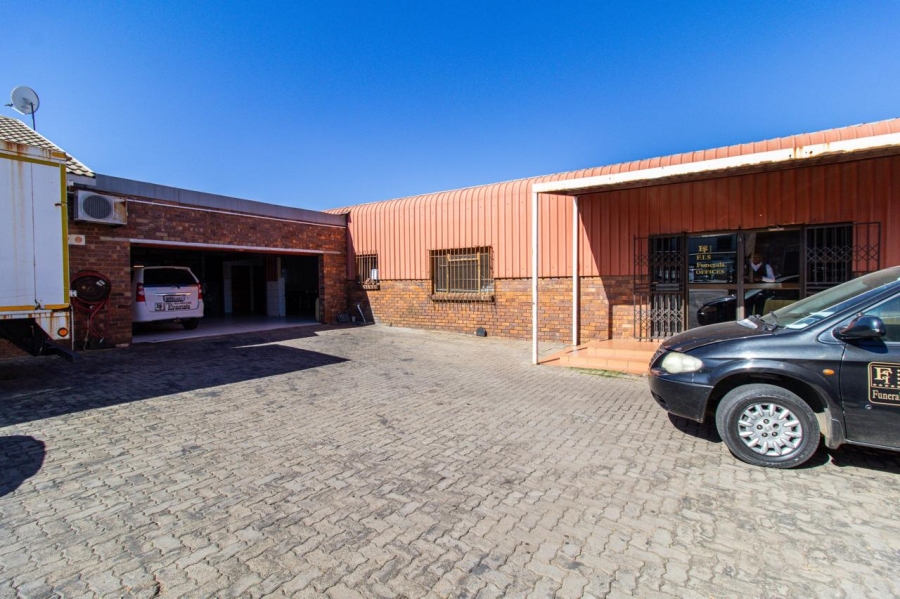 Commercial Property for Sale in Aeroton Gauteng