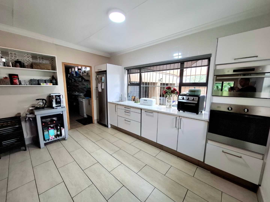 4 Bedroom Property for Sale in Verwoerdpark Gauteng