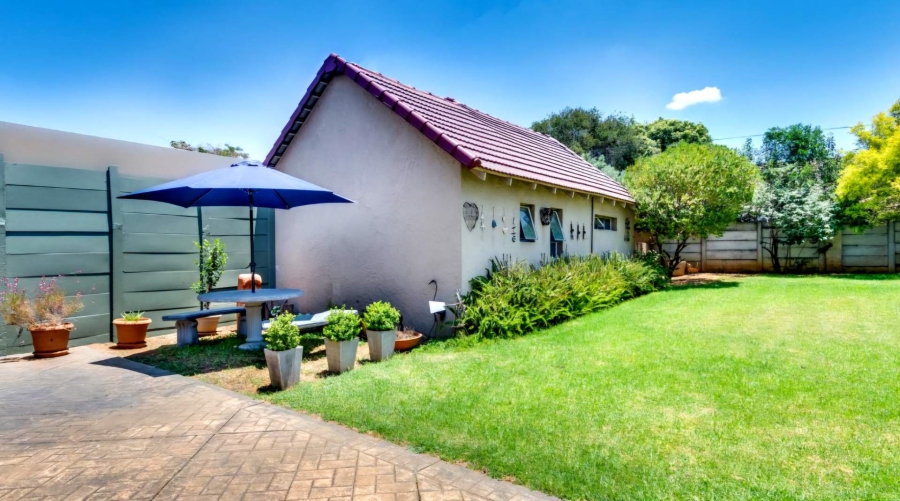 4 Bedroom Property for Sale in Verwoerdpark Gauteng