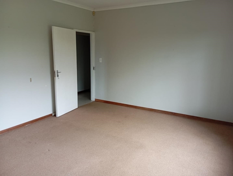 To Let 1 Bedroom Property for Rent in Brackenhurst Gauteng