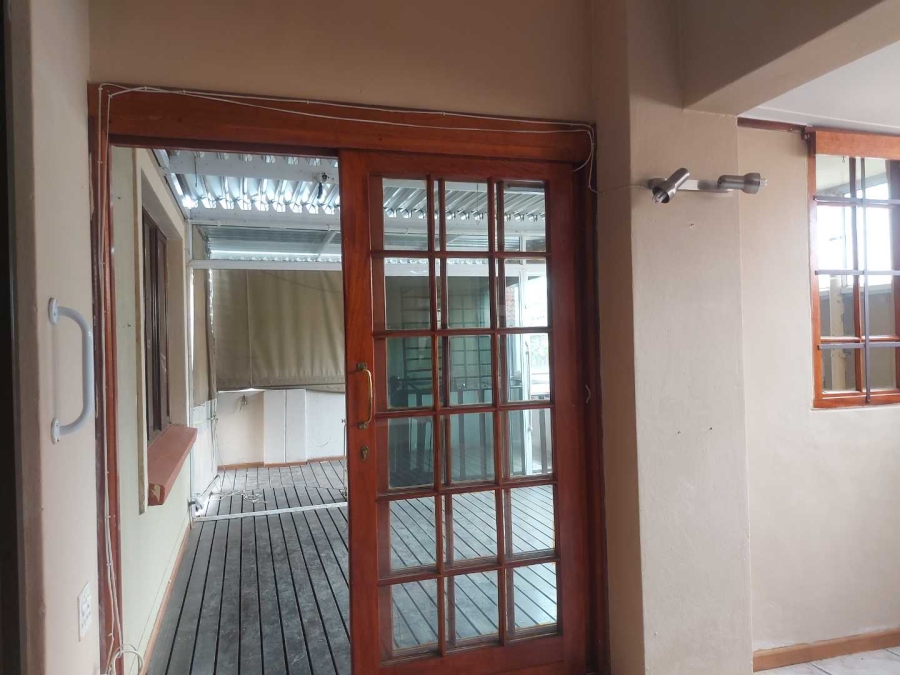 2 Bedroom Property for Sale in Noordheuwel Gauteng