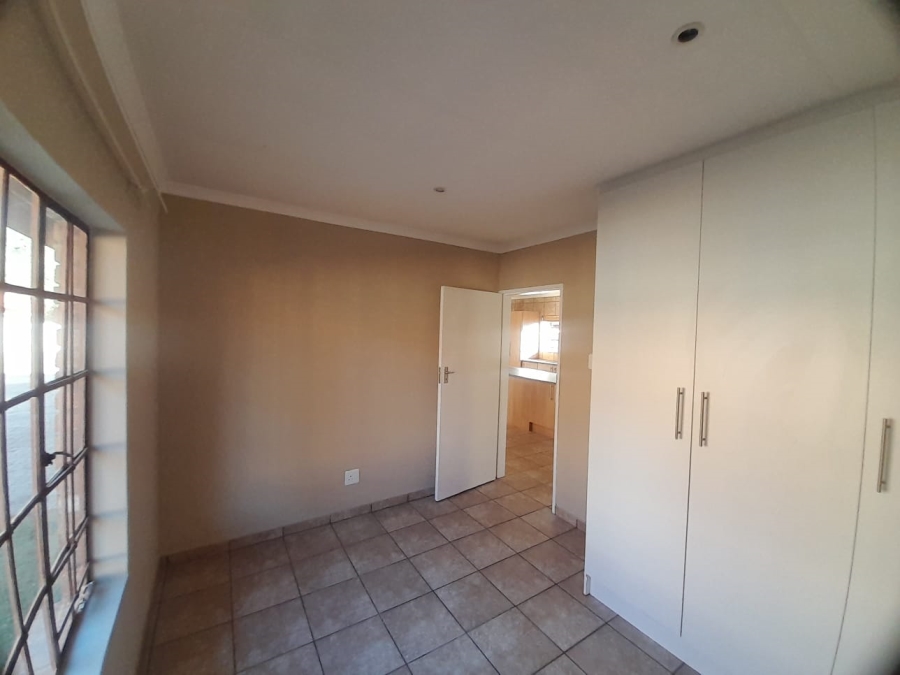 To Let 3 Bedroom Property for Rent in Kookrus Gauteng