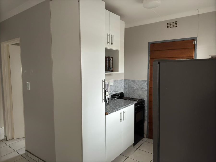 3 Bedroom Property for Sale in Clayville Gauteng