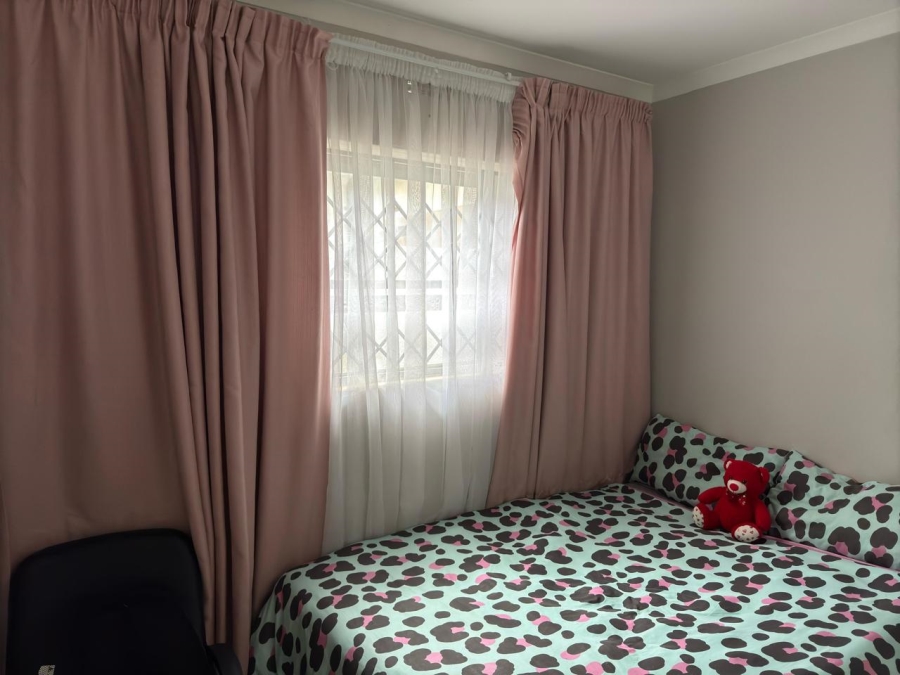 3 Bedroom Property for Sale in Clayville Gauteng