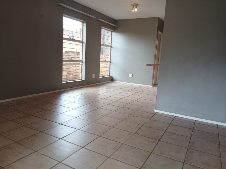 To Let 3 Bedroom Property for Rent in Ruimsig Gauteng