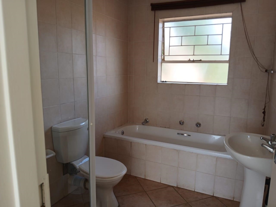 To Let 3 Bedroom Property for Rent in Ruimsig Gauteng