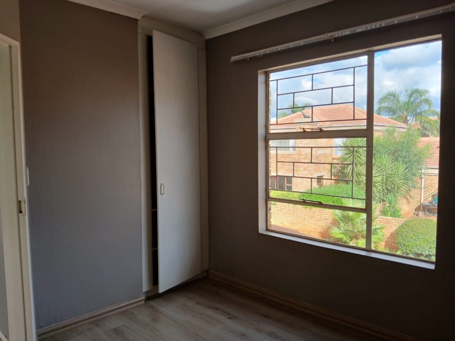 To Let 3 Bedroom Property for Rent in Ruimsig Gauteng