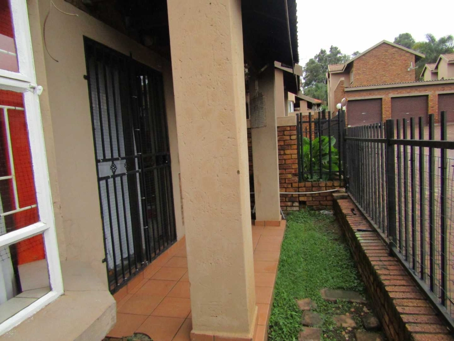 2 Bedroom Property for Sale in Birchleigh Gauteng