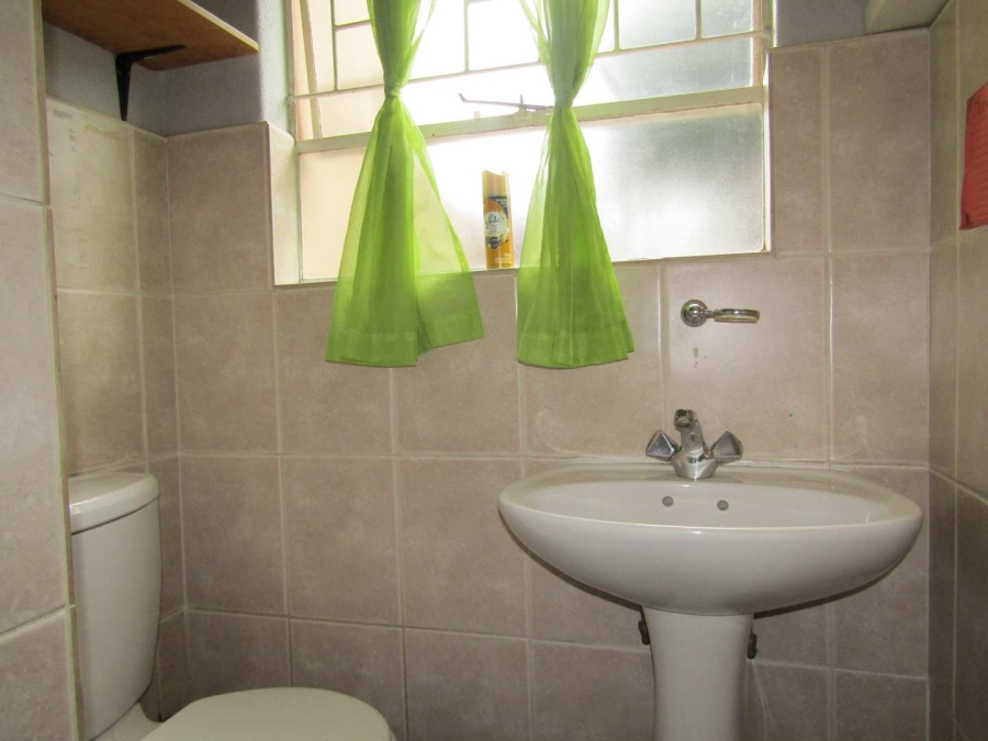 2 Bedroom Property for Sale in Birchleigh Gauteng