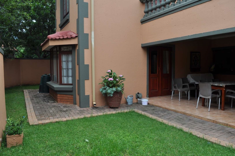 3 Bedroom Property for Sale in Faerie Glen Gauteng