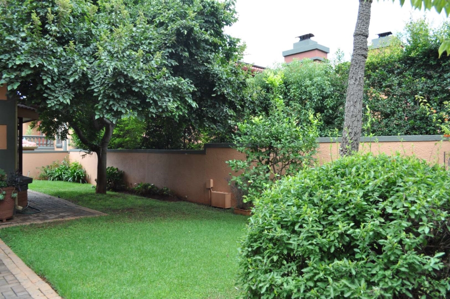 3 Bedroom Property for Sale in Faerie Glen Gauteng