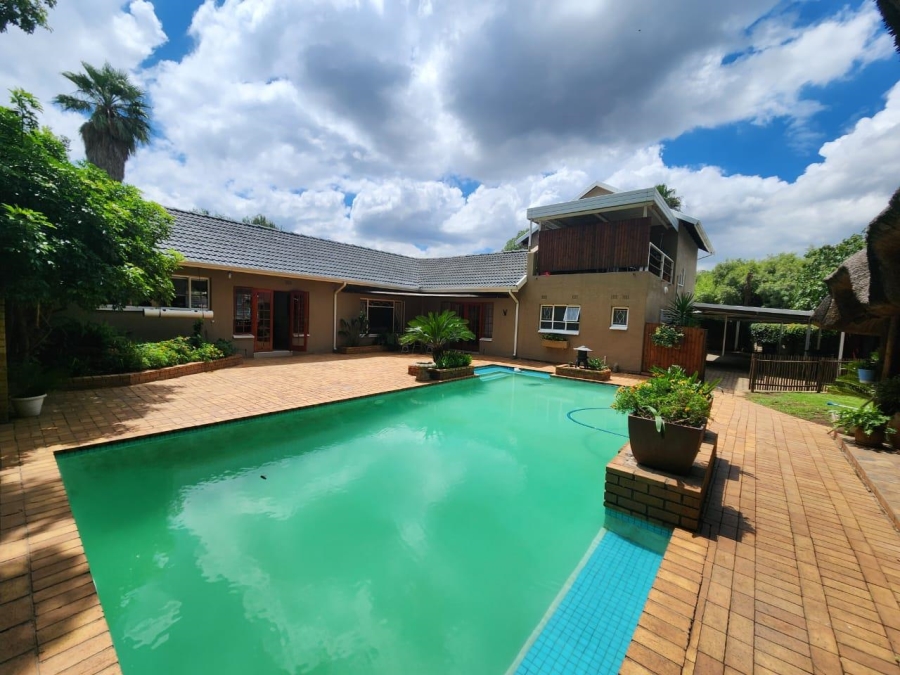 4 Bedroom Property for Sale in Brackenhurst Gauteng