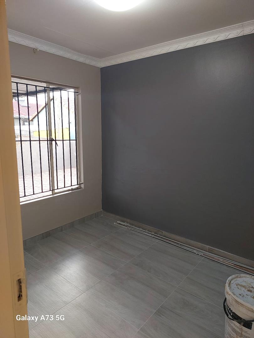 To Let 3 Bedroom Property for Rent in Olievenhoutbosch A H Gauteng