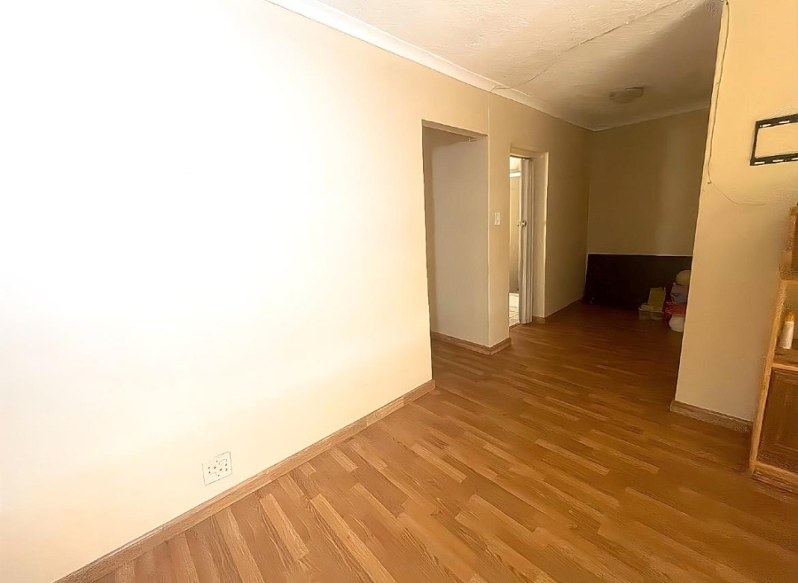 To Let 1 Bedroom Property for Rent in Esther Park Gauteng