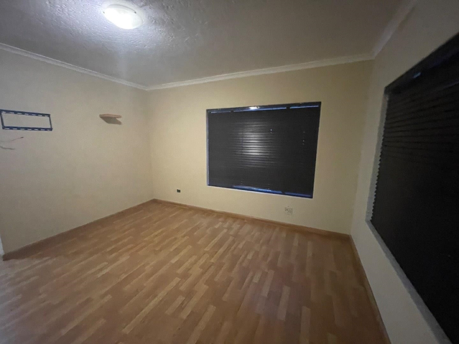To Let 1 Bedroom Property for Rent in Esther Park Gauteng