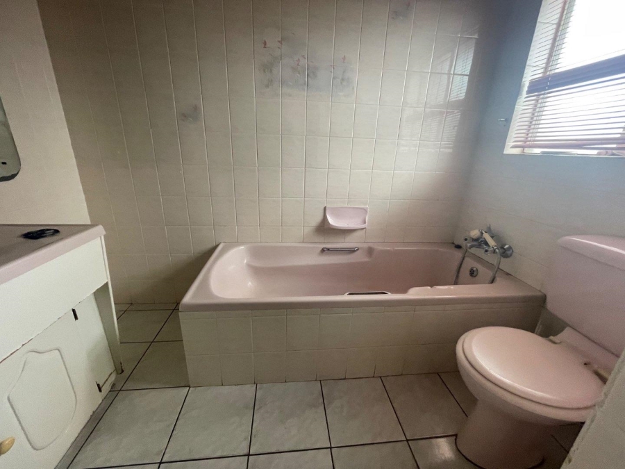 To Let 1 Bedroom Property for Rent in Esther Park Gauteng