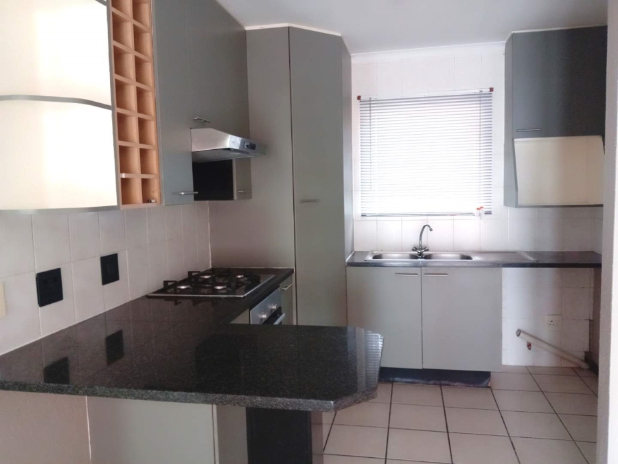 To Let 2 Bedroom Property for Rent in Bedfordview Gauteng