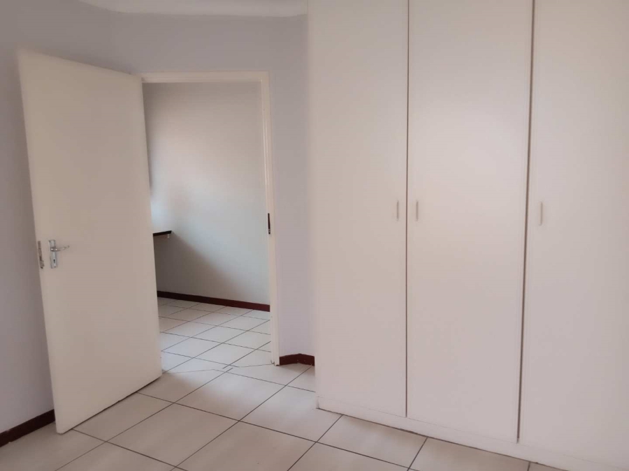 To Let 2 Bedroom Property for Rent in Bedfordview Gauteng