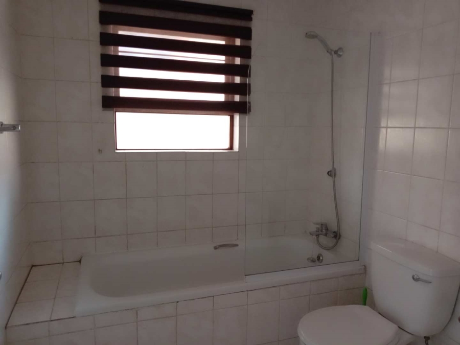 To Let 2 Bedroom Property for Rent in Bedfordview Gauteng