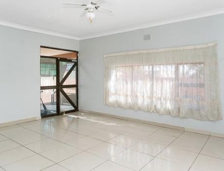 To Let 3 Bedroom Property for Rent in Highlands Gauteng