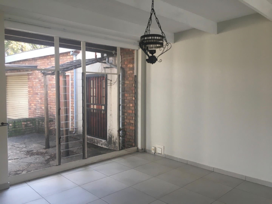 4 Bedroom Property for Sale in Wierdapark Gauteng