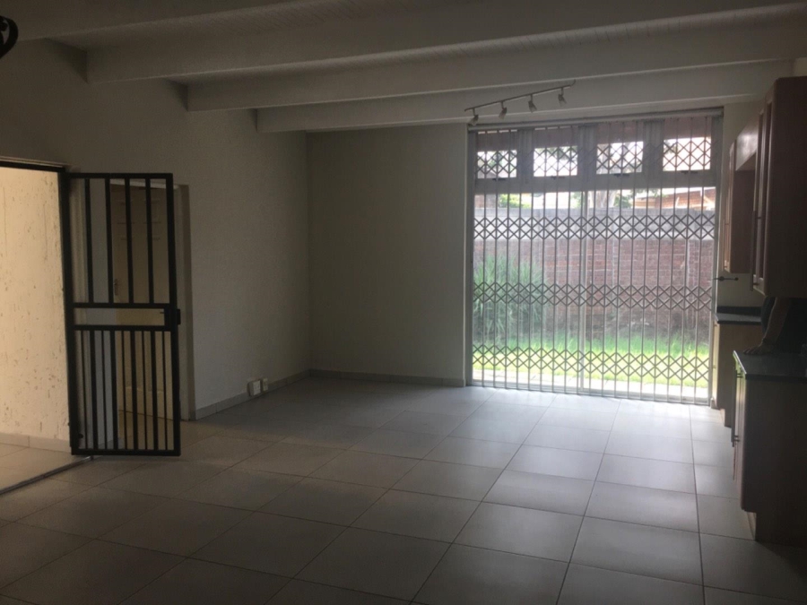 4 Bedroom Property for Sale in Wierdapark Gauteng