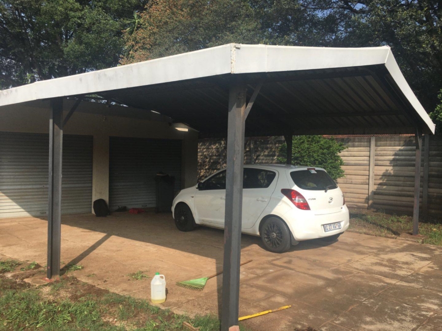 4 Bedroom Property for Sale in Wierdapark Gauteng