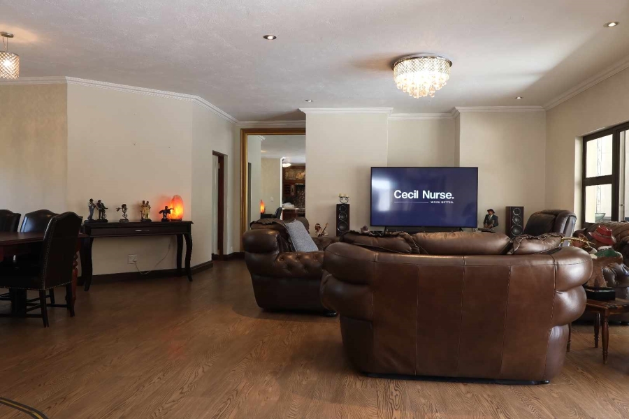 5 Bedroom Property for Sale in Zwartkop Golf Estate Gauteng