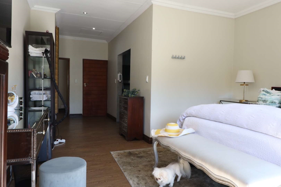 5 Bedroom Property for Sale in Zwartkop Golf Estate Gauteng