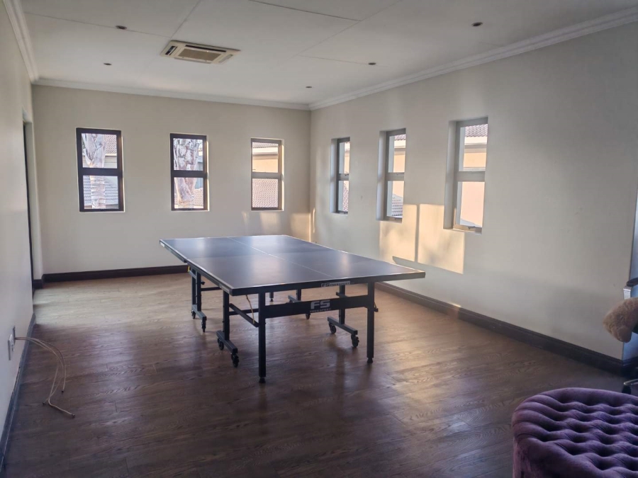 5 Bedroom Property for Sale in Zwartkop Golf Estate Gauteng