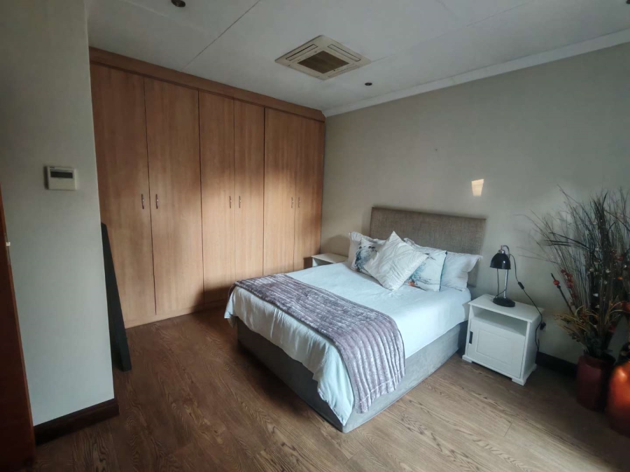 5 Bedroom Property for Sale in Zwartkop Golf Estate Gauteng
