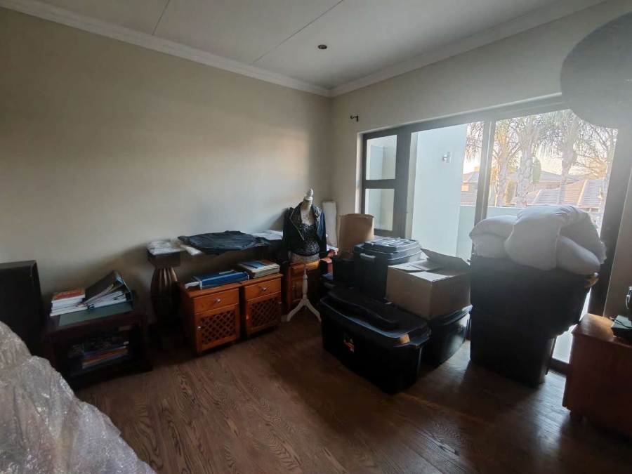 5 Bedroom Property for Sale in Zwartkop Golf Estate Gauteng
