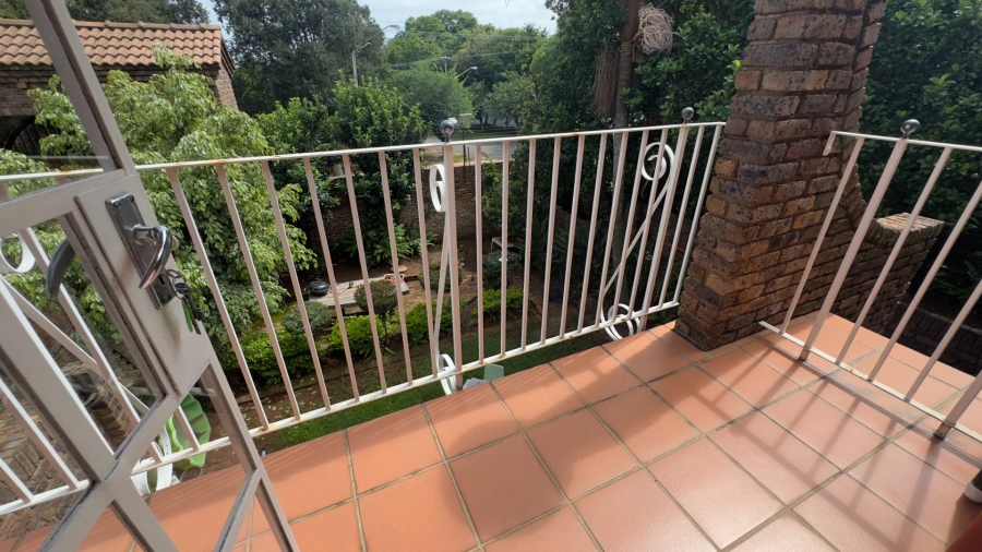 3 Bedroom Property for Sale in Waterkloof Gauteng