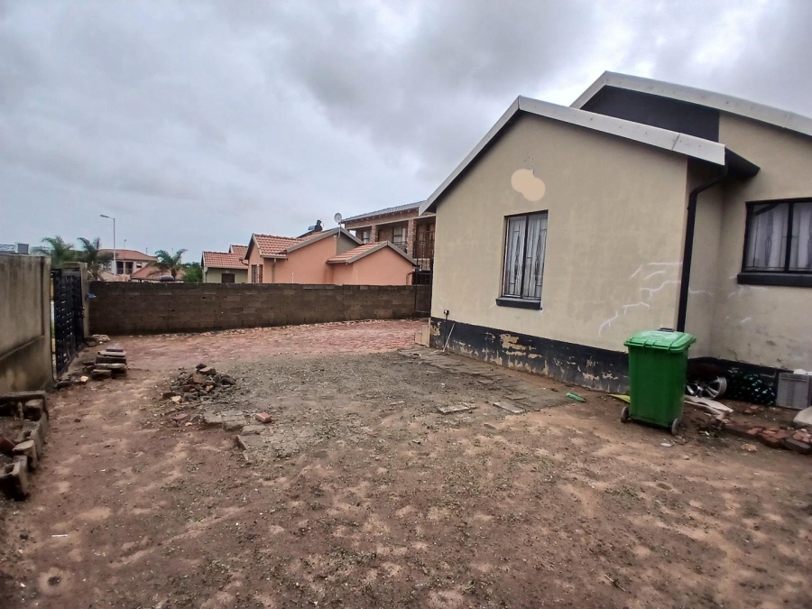 3 Bedroom Property for Sale in Olievenhoutbosch Gauteng